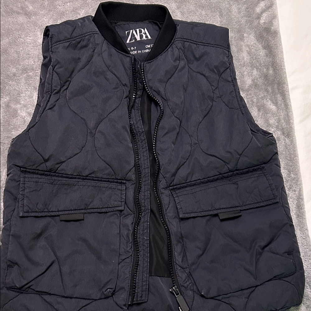 Zara Quilted Puffer Vest in Black